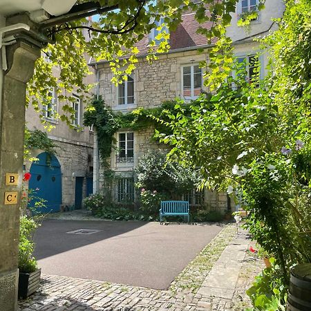 Besancon: Charmant Duplex Au Pied De La Citadelle ภายนอก รูปภาพ