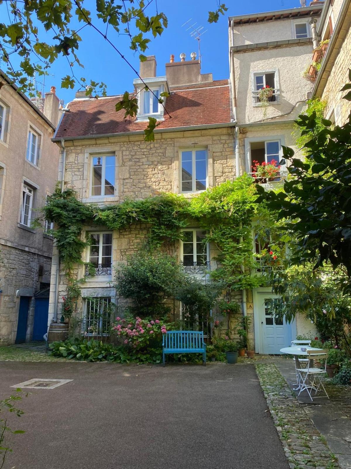 Besancon: Charmant Duplex Au Pied De La Citadelle ภายนอก รูปภาพ